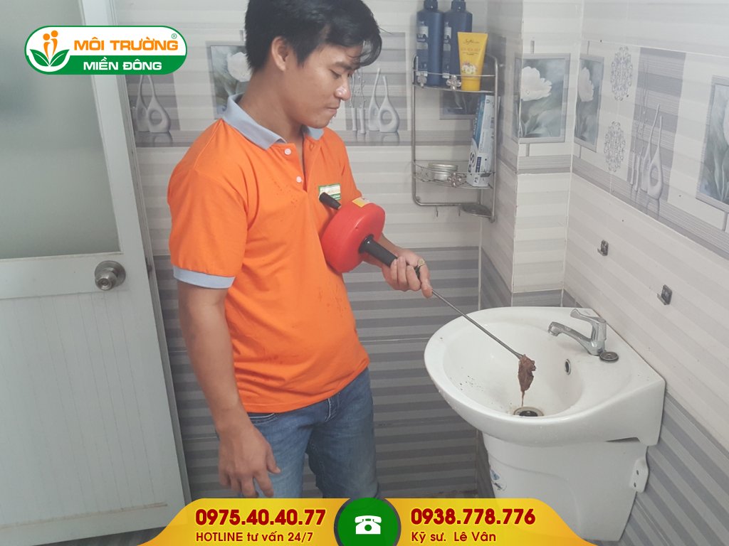 Đội thợ thông tắc lavabo khu công nghiệp