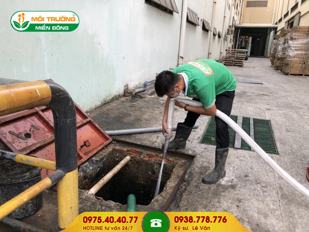 Hút bể phốt nhà hàng