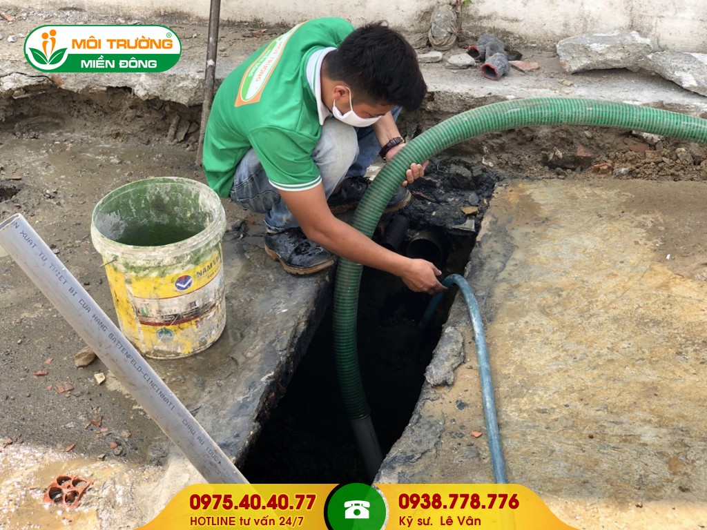 Hút bể phốt nhà máy